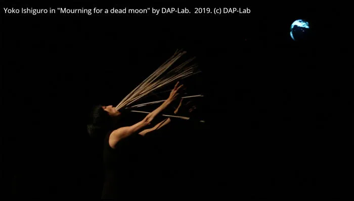 Mourning for a dead moon. Photo DAP-lab