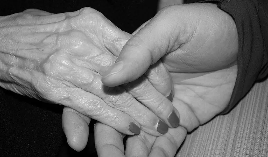 Caring_hands_920x540