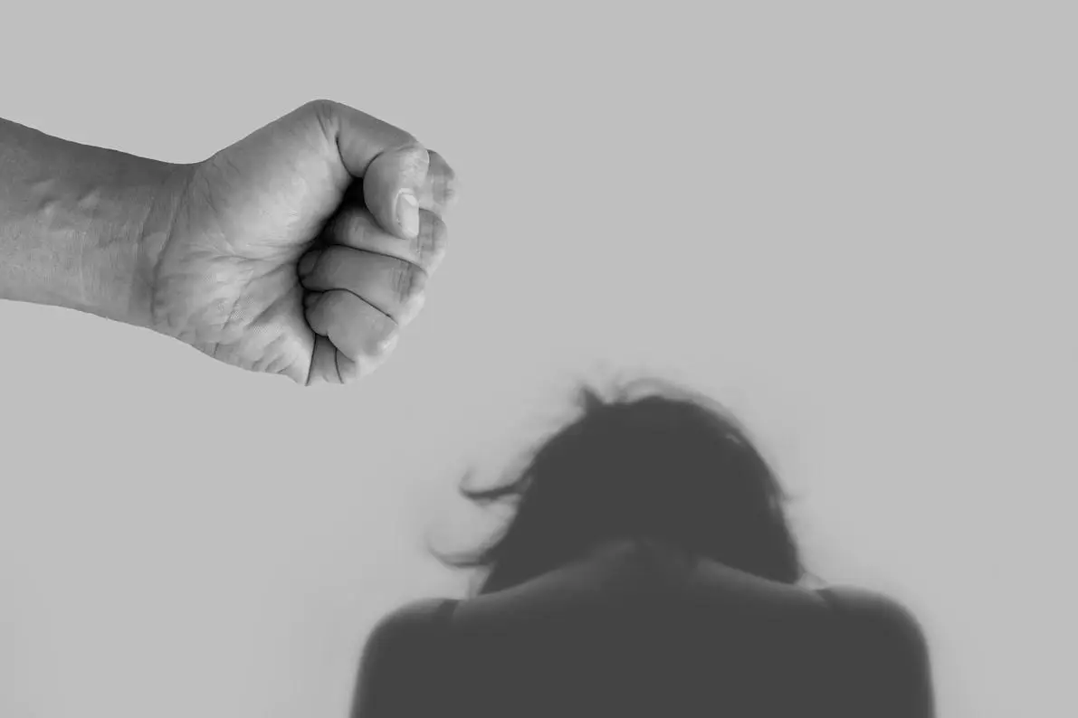 violence-against-women-4209778_1280