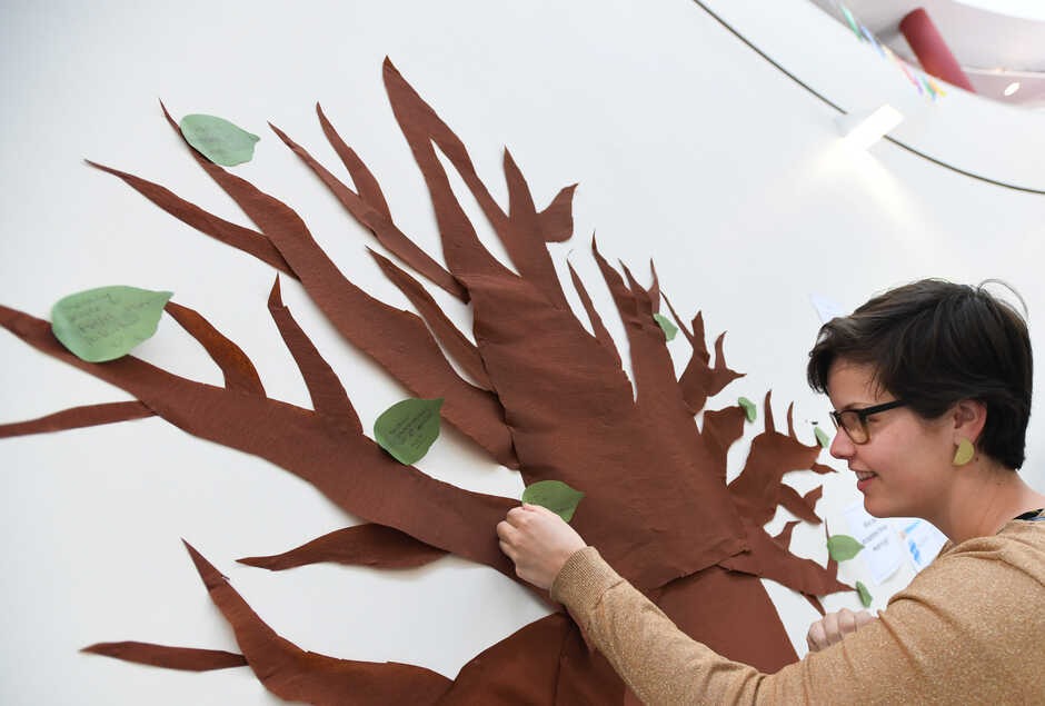 Family-business-week