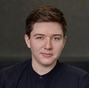 Sab Caziuc headshot (1)