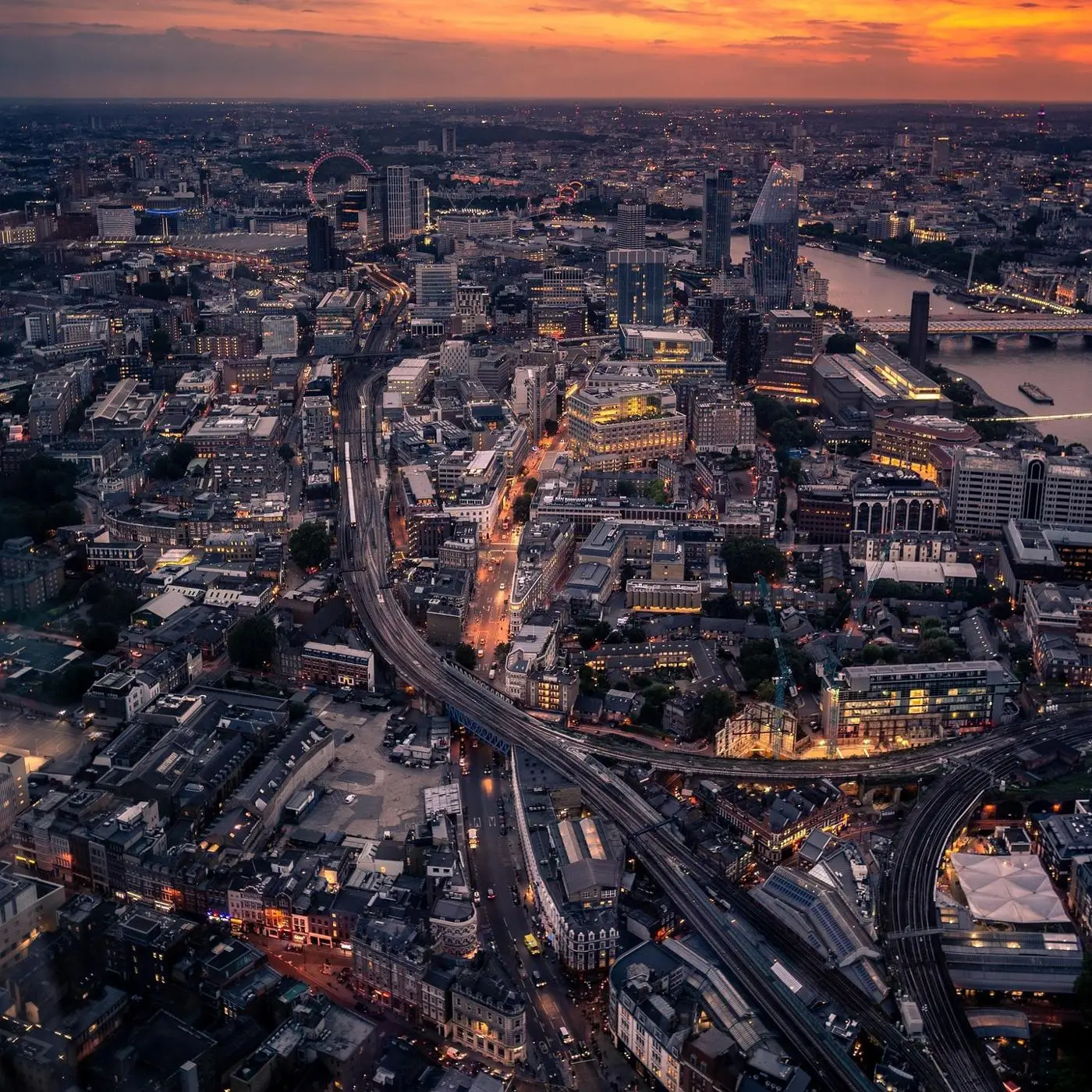 london-4430030_1920 box