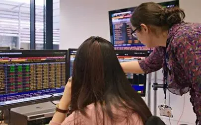 image of Campus tour for future business students