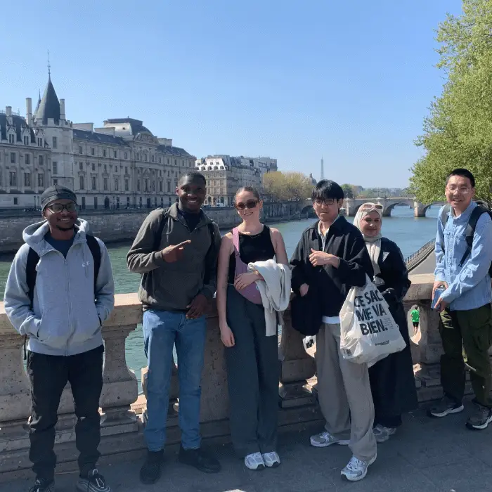 Geography-students-in-paris-box