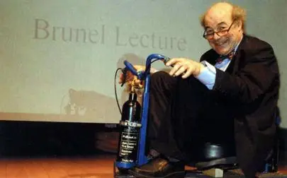 image of Professor Heinz Wolff
