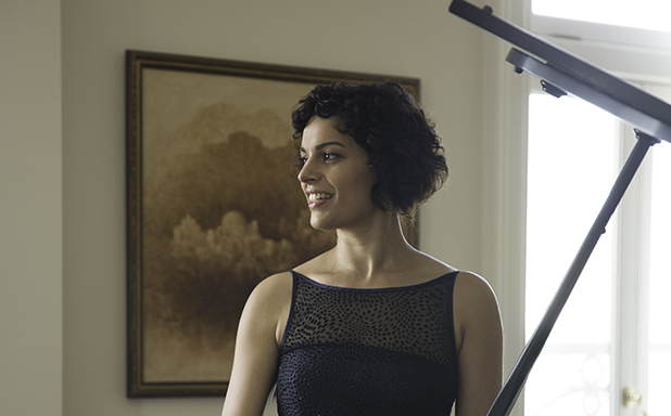 618x384 Anyssa Neumann