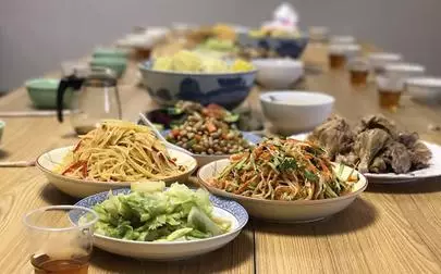 image of Home-cooked meals hit the spot for Chinese students, study suggests