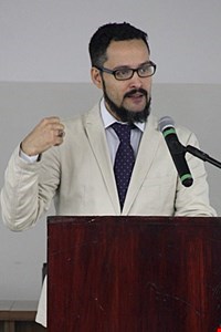 Dr Marcus De Matos
