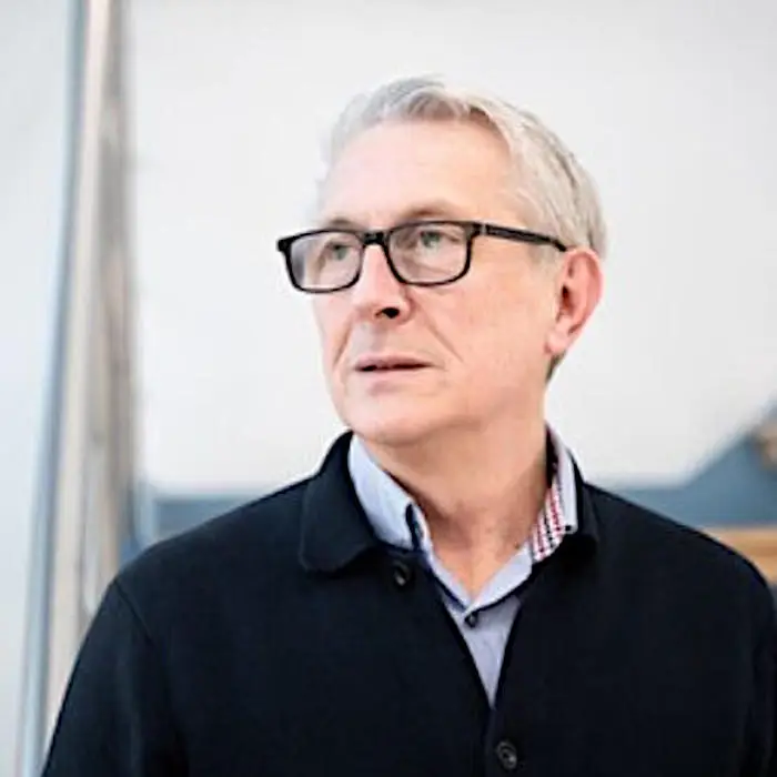 David_Hodgson_700px_sq