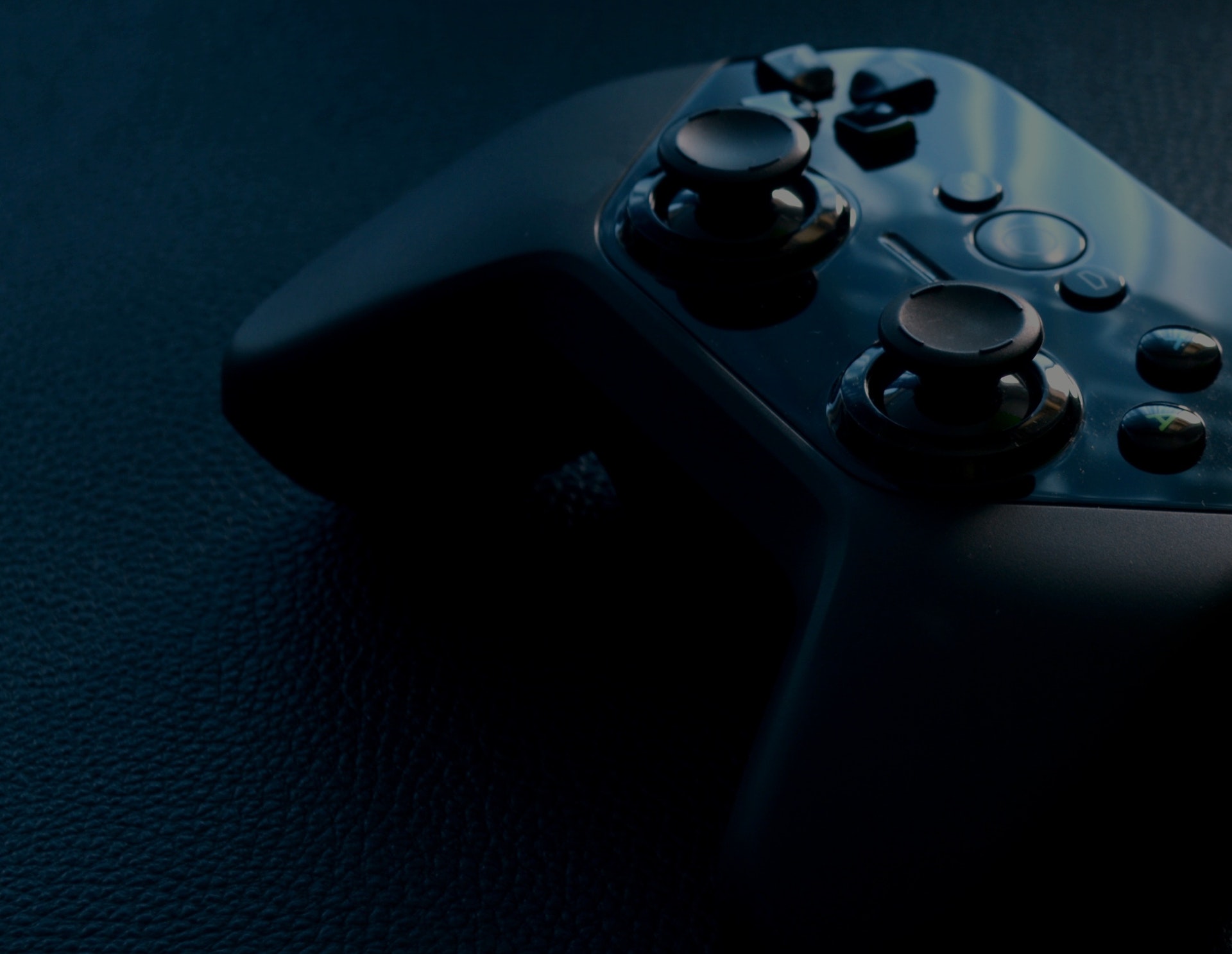 blur-close-up-controller