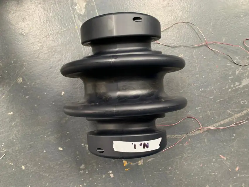 Brunel mooring connector for offshore energy devices