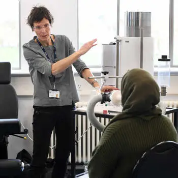 Lecturer teaching a lung practical