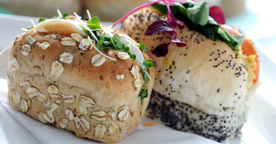 breakfast sandwich