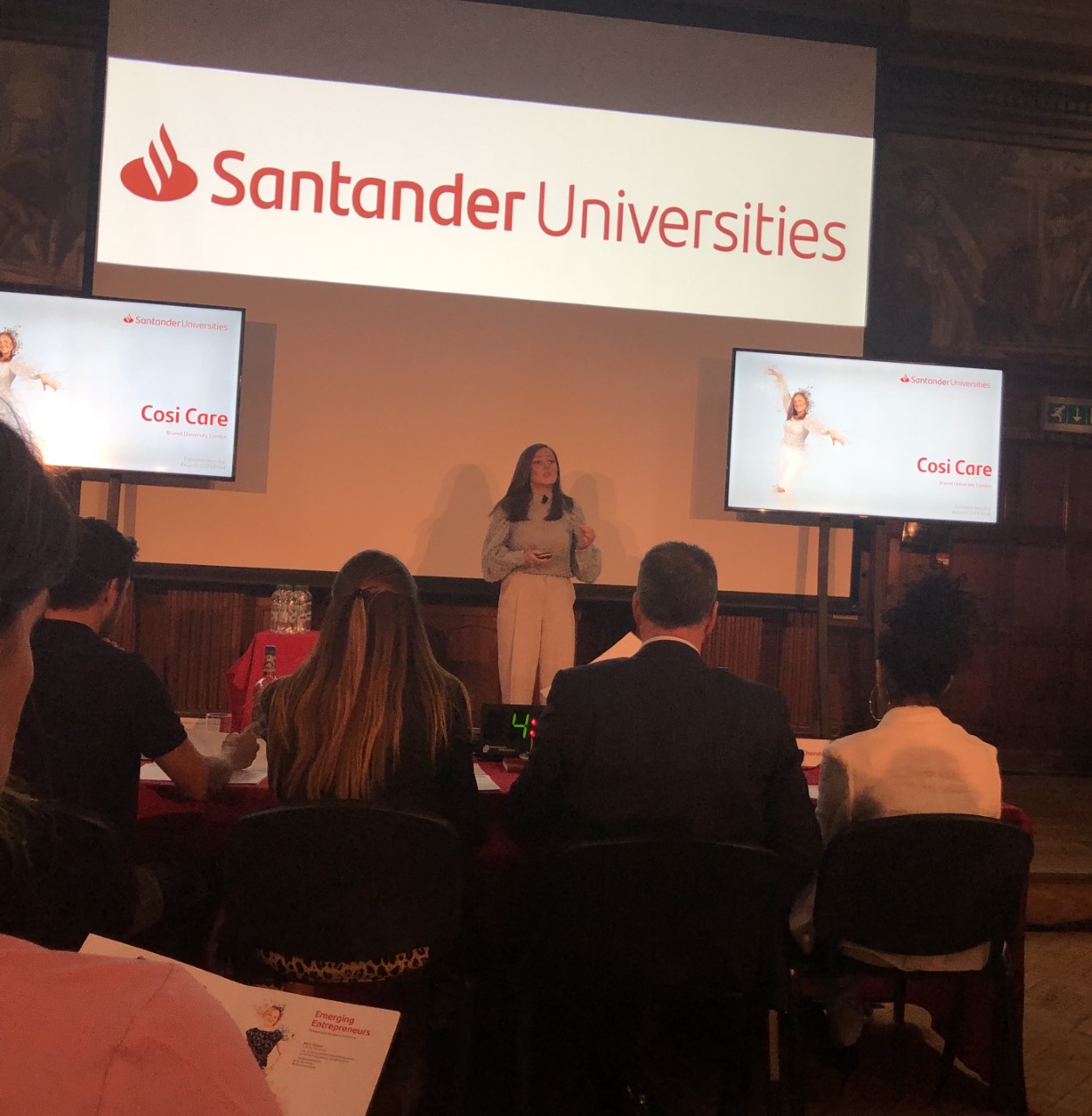 Lauren Bell - santander