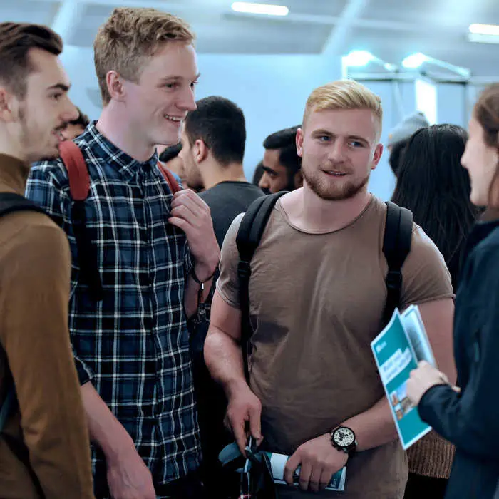 Careers_Fair_3_3721_3men700