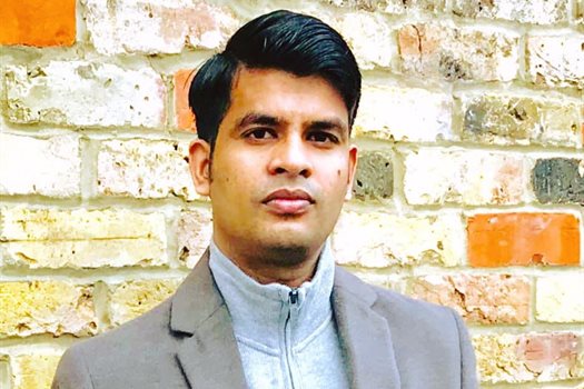 Biomedical engineering alumnus secures international research studentship