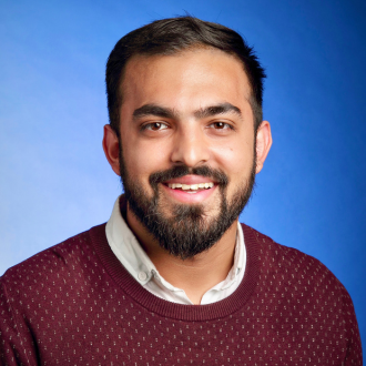 Degree experience brings opportunity for Business & Management alumnus