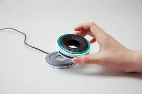 Aero in hand
