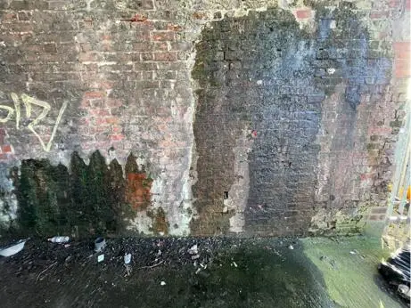 Wall of the Great Howard Viaduct